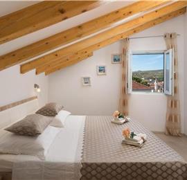 6 bedroom villa with pool in Milna, Brac Island sleeps 11